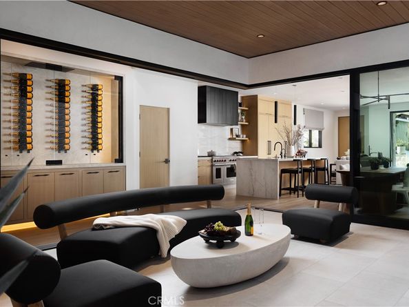 412 Heliotrope Avenue, Corona Del Mar CA 92625