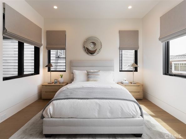 412 Heliotrope Avenue, Corona Del Mar CA 92625