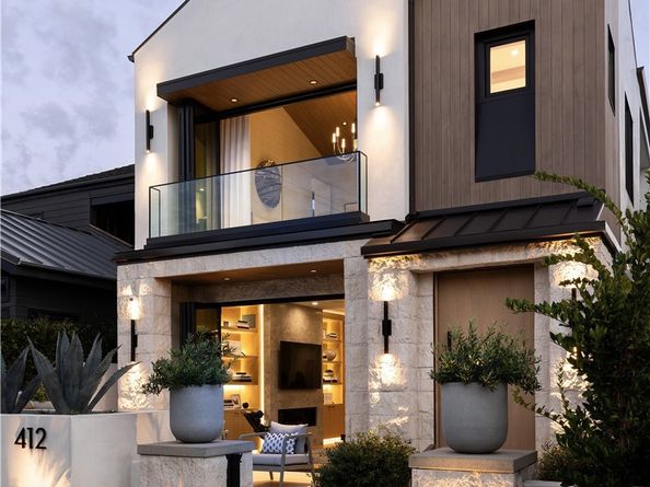 412 Heliotrope Avenue, Corona Del Mar CA 92625