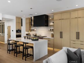412 Heliotrope Avenue, Corona Del Mar CA 92625