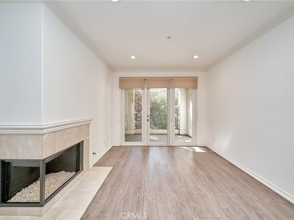 2233 Martin 315, Irvine CA 92612