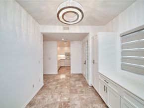 2233 Martin 315, Irvine CA 92612