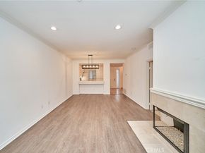 2233 Martin 315, Irvine CA 92612
