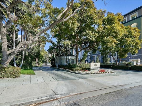 2233 Martin 315, Irvine CA 92612