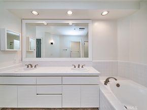 2233 Martin 315, Irvine CA 92612