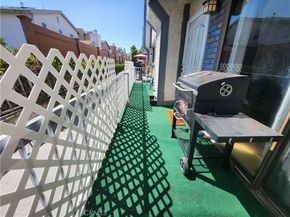 10234 Variel Avenue 12, Chatsworth CA 91311