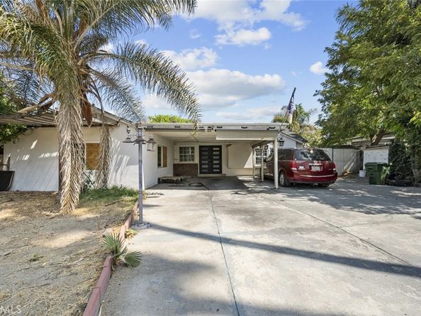 8134 Baird Avenue, Reseda CA 91335