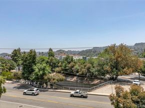 13331 Moorpark Street 319, Sherman Oaks CA 91423