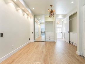 13331 Moorpark Street 319, Sherman Oaks CA 91423