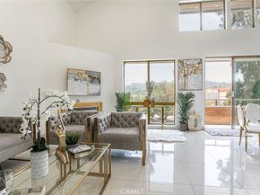 13331 Moorpark Street 319, Sherman Oaks CA 91423