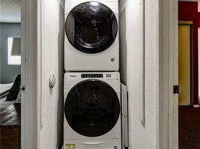 11100 Acama Street 16, Studio City CA 91602