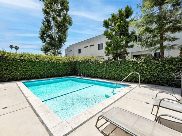 11100 Acama Street 16, Studio City CA 91602