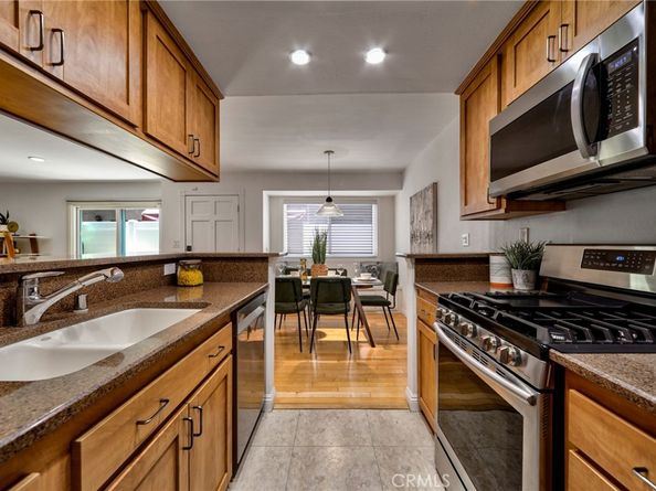 11100 Acama Street 16, Studio City CA 91602