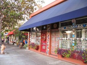 11100 Acama Street 16, Studio City CA 91602