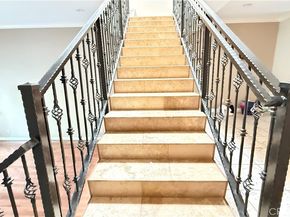 5241 Colodny Drive 403, Agoura Hills CA 91301