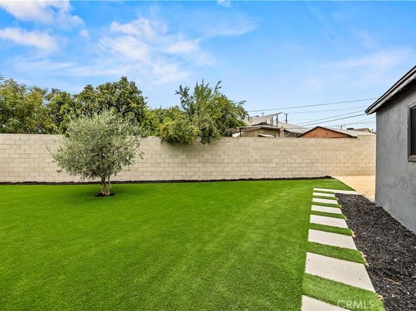 11163 Welby Way, North Hollywood CA 91606