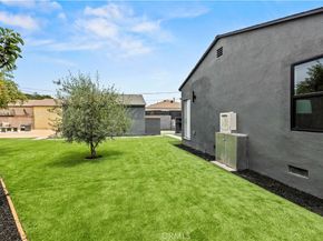 11163 Welby Way, North Hollywood CA 91606