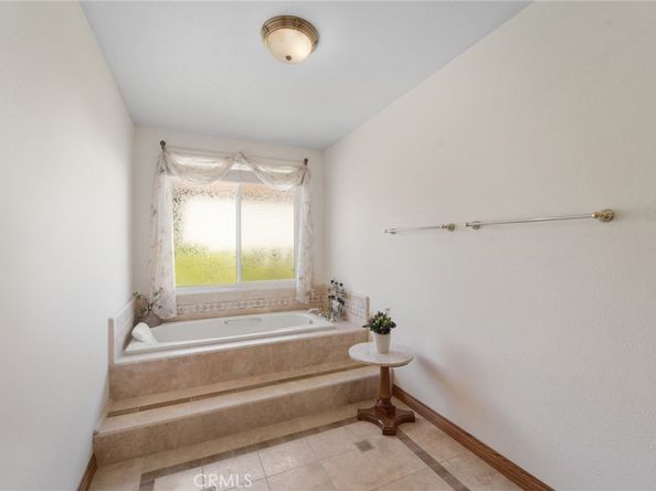 29628 Woodbrook Dr, Agoura Hills CA 91301