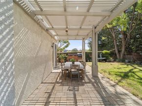 29628 Woodbrook Dr, Agoura Hills CA 91301