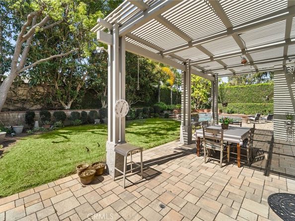 29628 Woodbrook Dr, Agoura Hills CA 91301