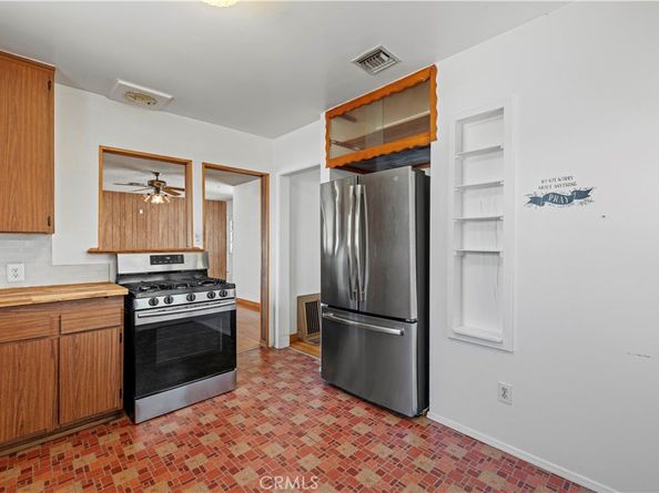 7737 Nestle Avenue, Reseda CA 91335