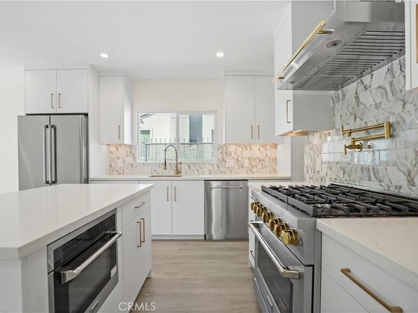 1230 Spazier Avenue, Glendale CA 91201