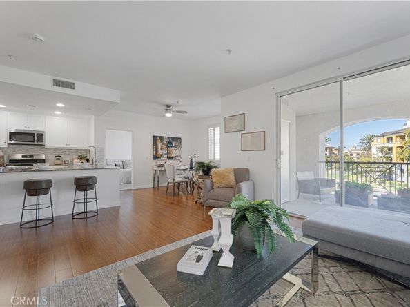 2380 Scholarship, Irvine CA 92612