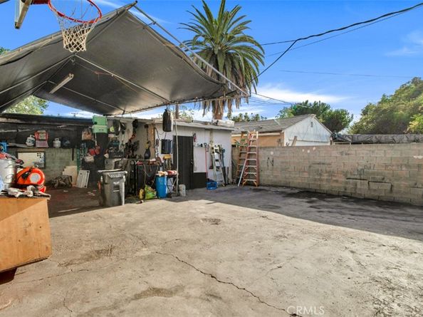 418 420 E 120th Street, Los Angeles CA 90061