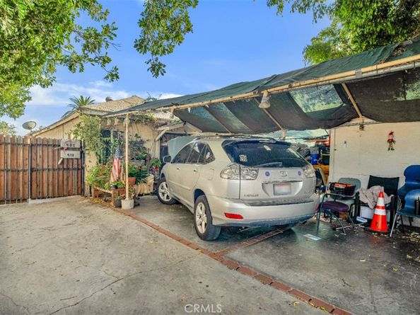 418 420 E 120th Street, Los Angeles CA 90061