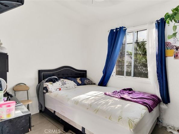 418 420 E 120th Street, Los Angeles CA 90061