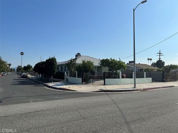 10842 Saticoy Street