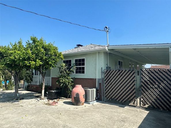 10842 Saticoy Street, Sun Valley CA 91352