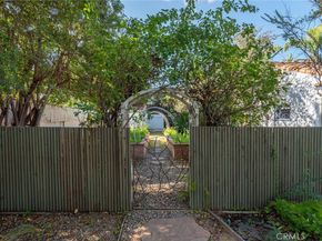 5237 Oakdale, Woodland Hills CA 91364