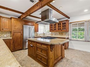 5237 Oakdale, Woodland Hills CA 91364