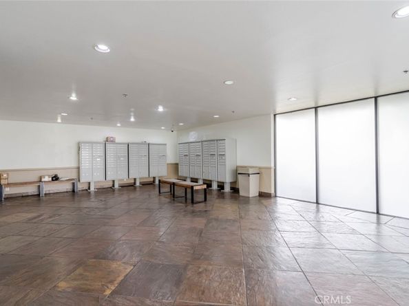 19350 Sherman Way 210, Reseda CA 91335