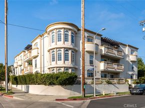 4832 Whitsett Avenue 305, Valley Village CA 91607