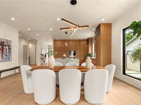 5525 Carpenter Avenue, Valley Village CA 91607