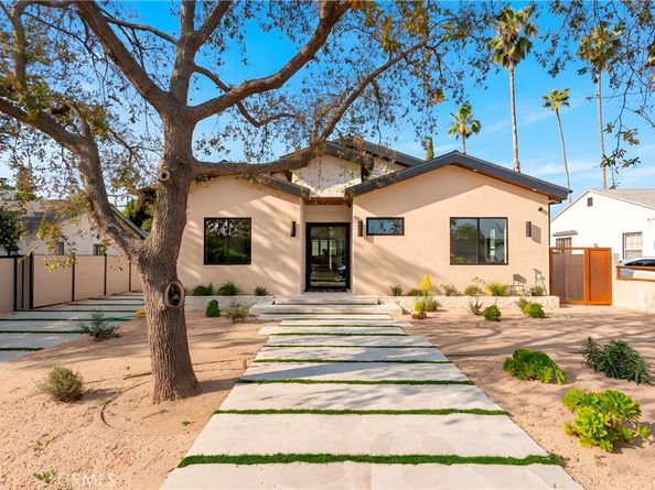 5525 Carpenter Avenue, Valley Village CA 91607