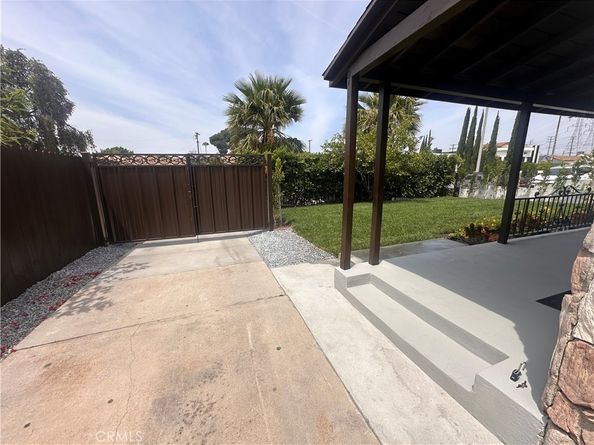 6624 Farmdale, North Hollywood CA 91606