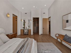 5636 Rawlings Avenue, Woodland Hills CA 91367
