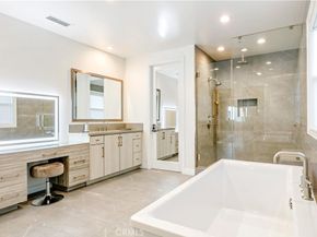 11730 N Primrose Court, Porter Ranch CA 91326