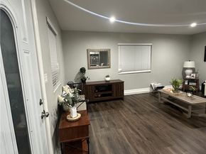 7845 Sausalito, West Hills CA 91304