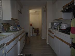 7845 Sausalito, West Hills CA 91304