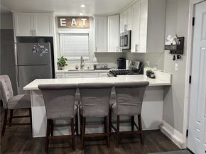 7845 Sausalito, West Hills CA 91304
