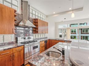 221 17th, Manhattan Beach CA 90266