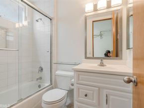 221 17th, Manhattan Beach CA 90266