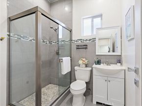 15801 Chatsworth, Granada Hills CA 91344