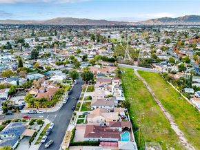 7712 El Caprice Avenue, North Hollywood CA 91605