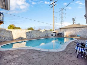 7712 El Caprice Avenue, North Hollywood CA 91605