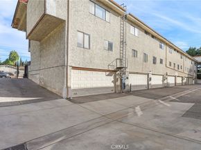 13243 Vanowen 2, North Hollywood CA 91605